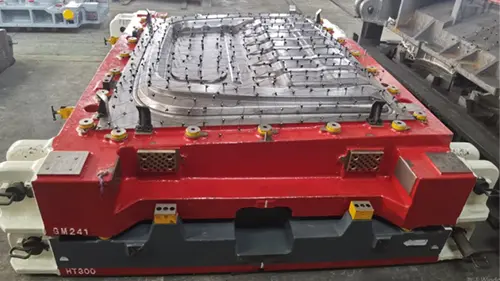 El molde del panel trasero para KQ5152 ha sido entregado con éxito